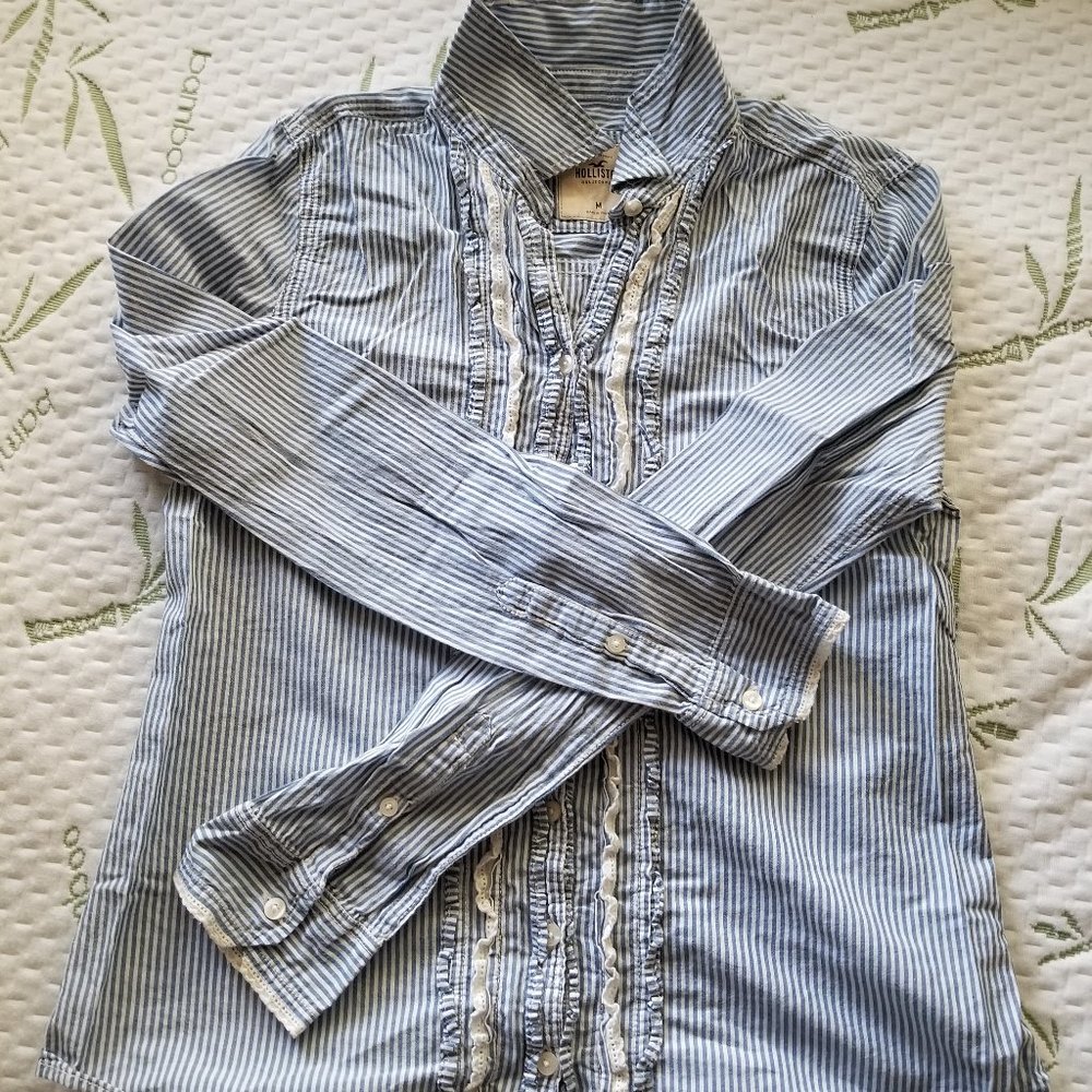 Buttoned stripes blouse